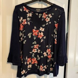 Women’s, Van Heusen, floral print top.  Size 2X.